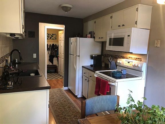 5th image of 246 Watertree Dr