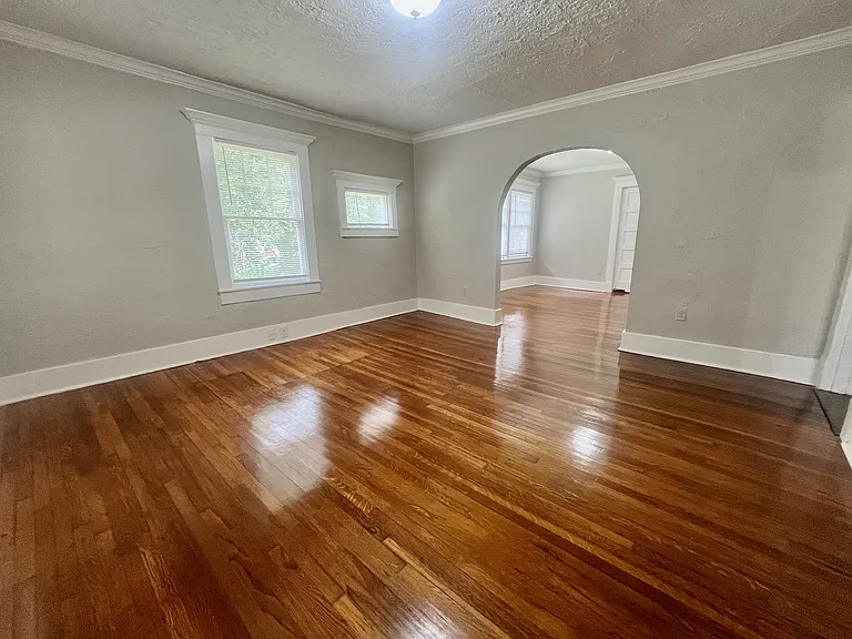 4522 Lee Ave — Photo 19