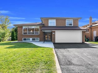 3432 Glorene Ct, Mississauga, ON L4Y 3K3