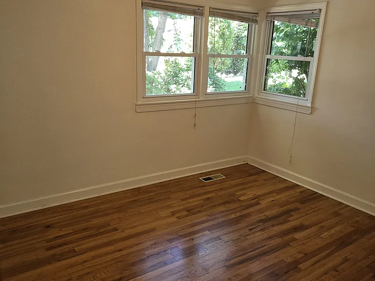 140 Arthur Rd — Photo 8