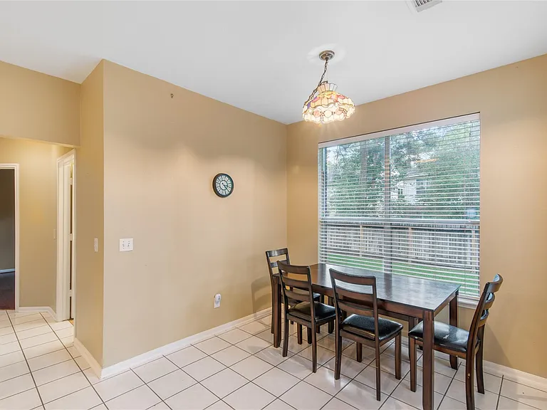 6 Windfern Pl — Photo 17