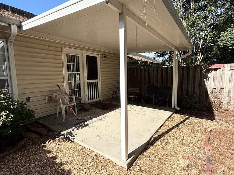 275 Caldwell Cir — Photo 3