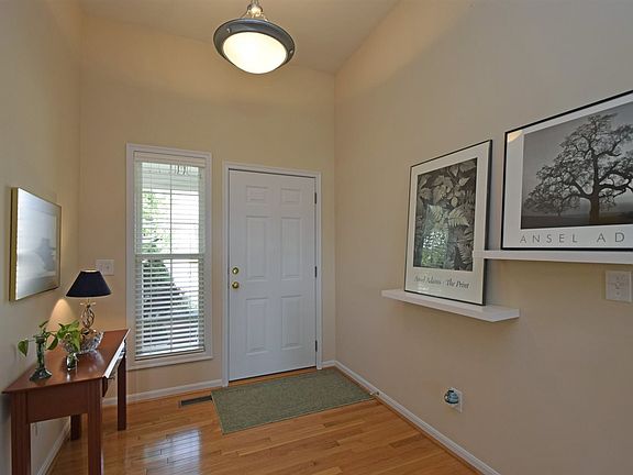 3rd image of 3970 Parkplace Dr