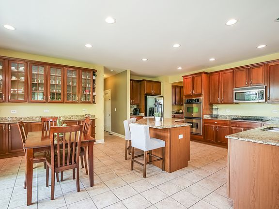 4th image of 2202 Green Glade Way