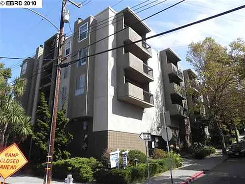 150 Pearl St Photo 1