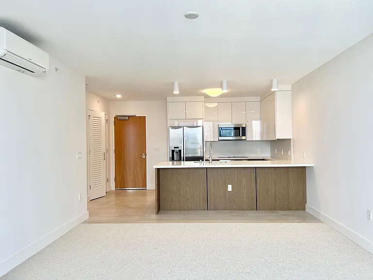 629 Keeaumoku St #2406 — Photo 2
