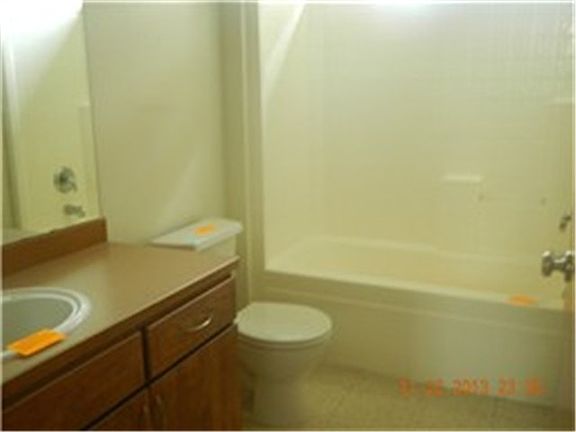 4th image of 2412 Yakima Ct