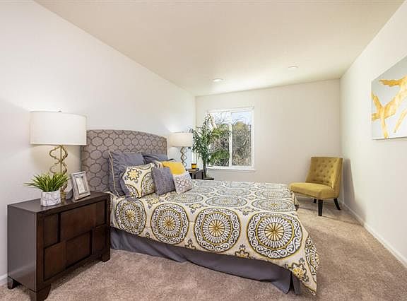 3rd image of 1730 Halford Ave APT 355