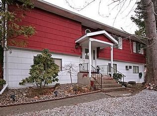 25 Phyllis Dr, Pomona, NY 10970