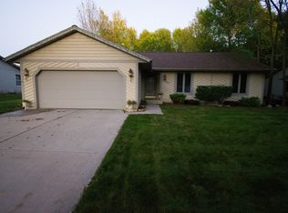 3829 S 10th St, Sheboygan, WI 53081