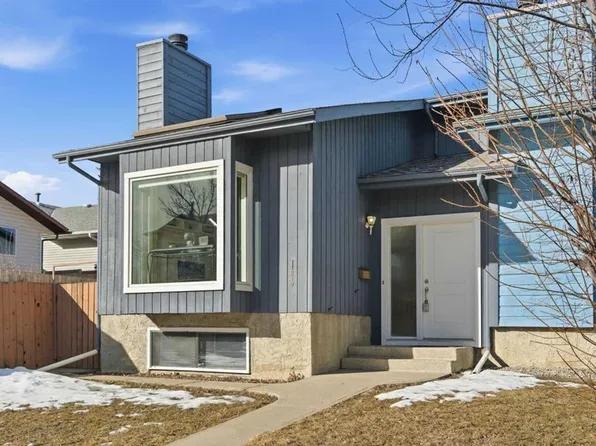 11219 E 27th St SW, Calgary, AB T2W 2Z5