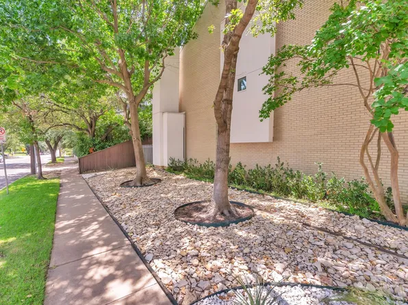 4125 Cole Ave APT 2, Dallas, TX 75204