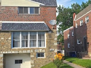 2119 Hoffnagle St, Philadelphia, PA 19152