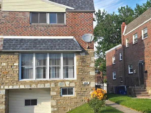 2119 Hoffnagle St, Philadelphia, PA 19152