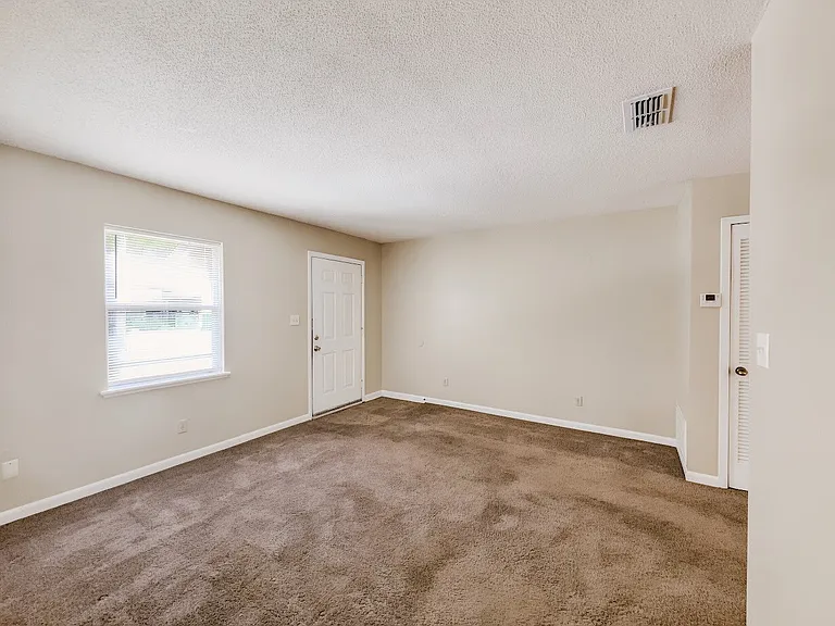 208 Squirrel Haven Rd #A — Photo 4