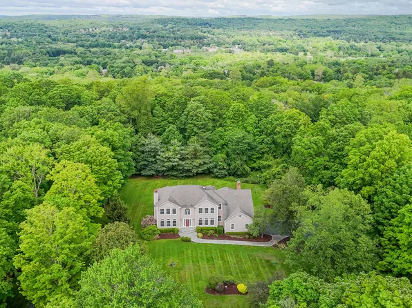 70 Hunters Ridge Road, Southbury, CT 06488