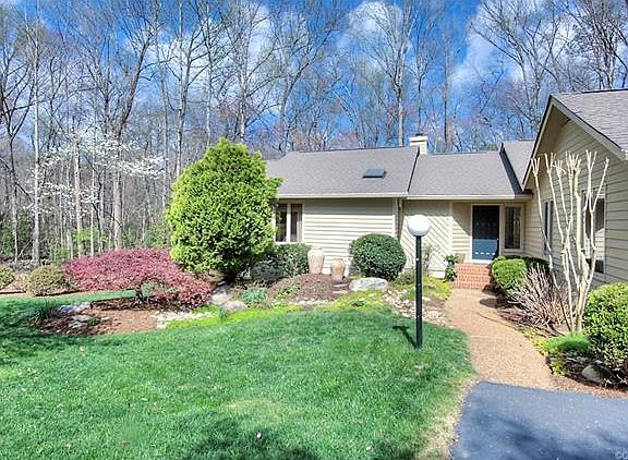 2nd image of 312 Bollingbrook Ct