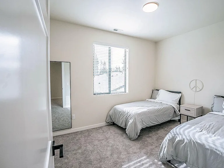 3316 N Rosalia Rd — Photo 31