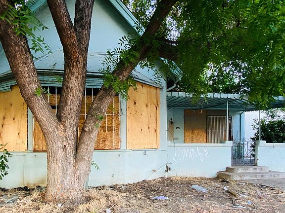 5th image of 3215 E Ventura Ave