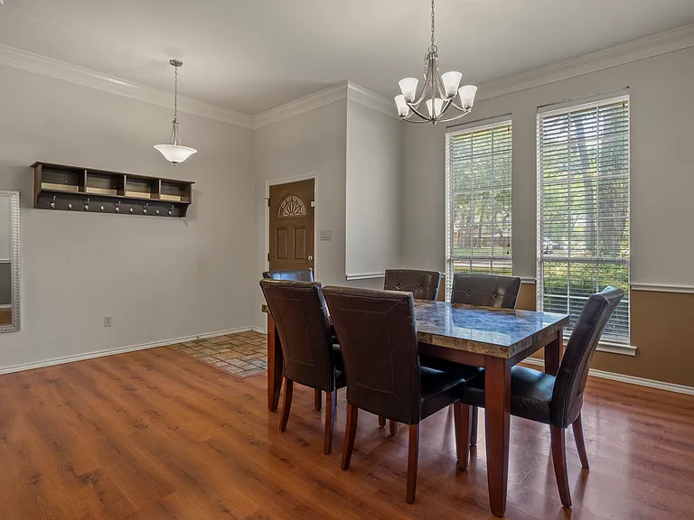 3715 Dahlia Dr — Photo 5