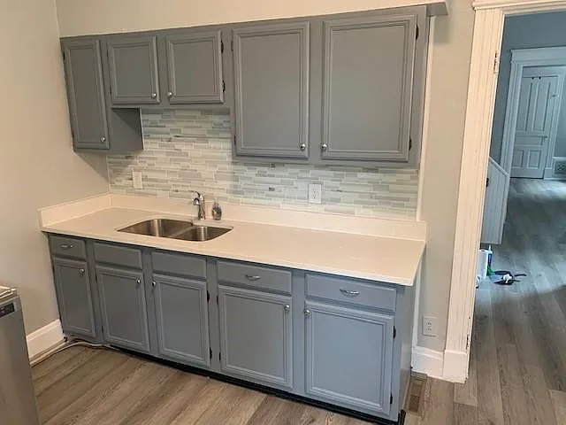 4 bed, 2700 sqft, $2,800 — Photo 4