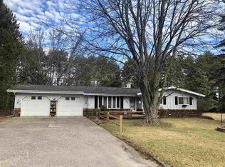 678 W Sunset Dr, Roscommon, MI 48653