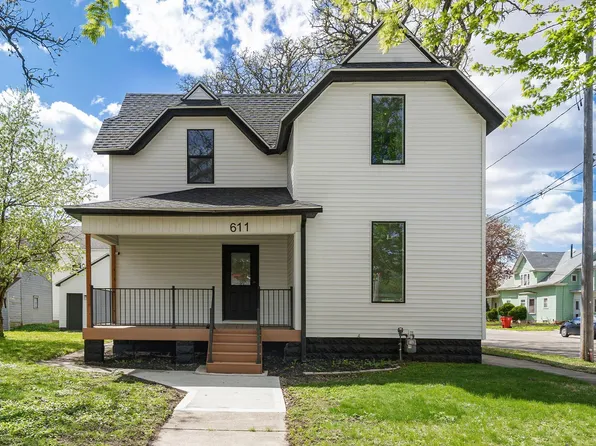 611 3rd St NW, Austin, MN 55912