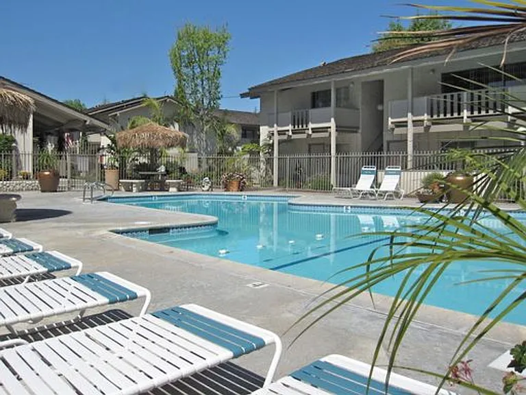 Beach Creek Resort Apartments — Photo 54
