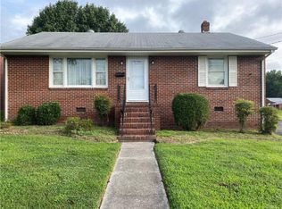 306 Walnut Ave, Colonial Heights, VA 23834