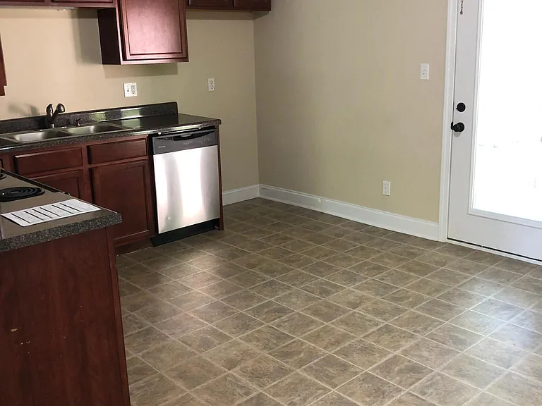 6908 Maize Dr — Photo 6
