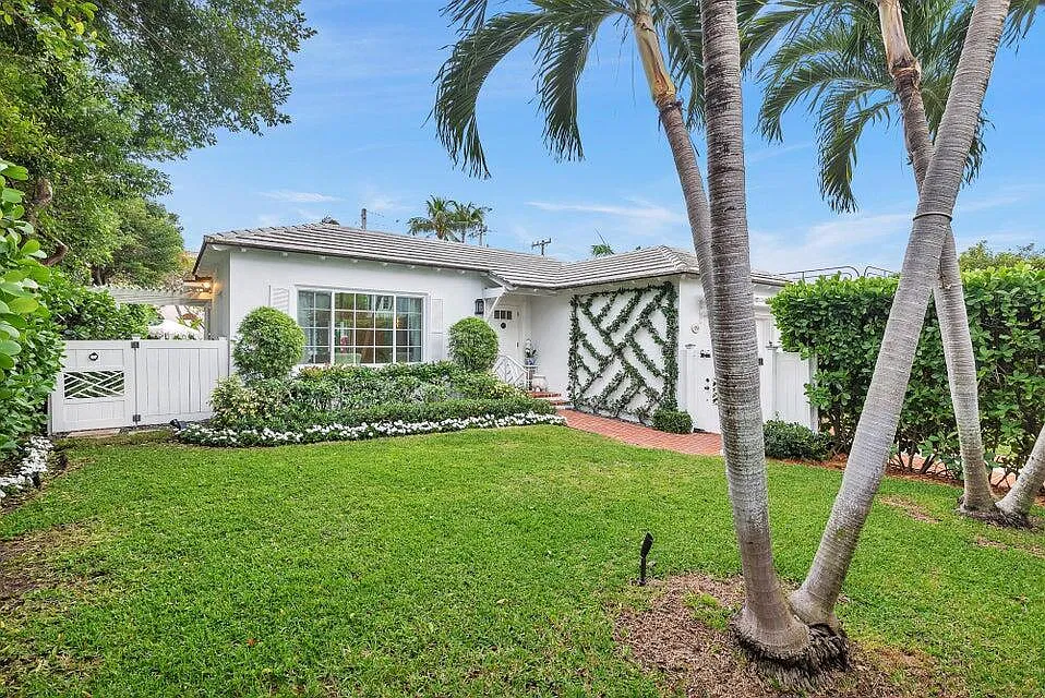 156 Peruvian Ave