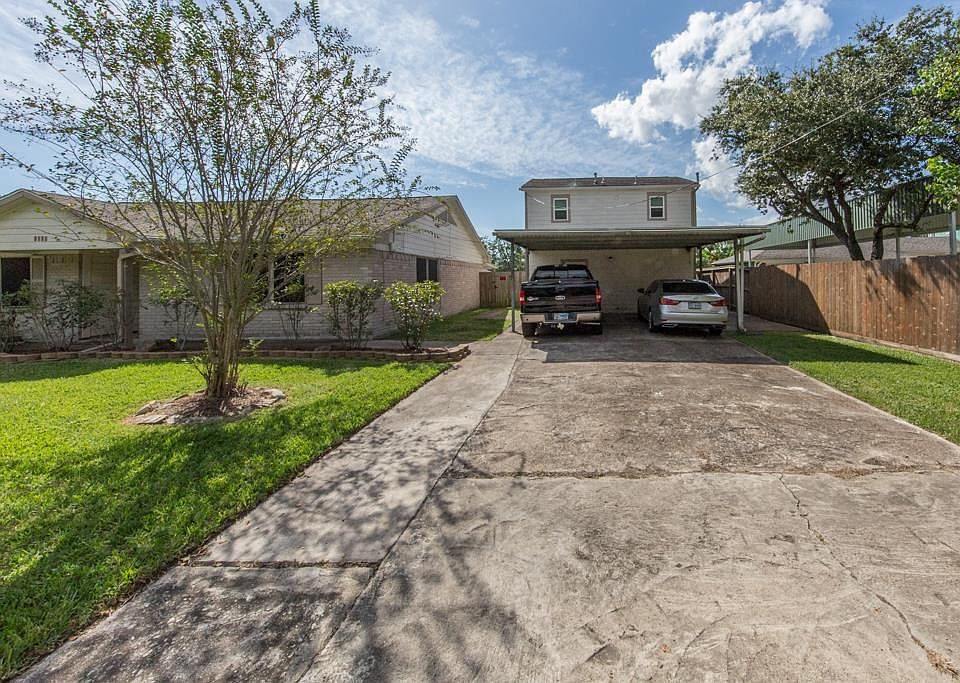 1st image of 2111 Lomax Dr
