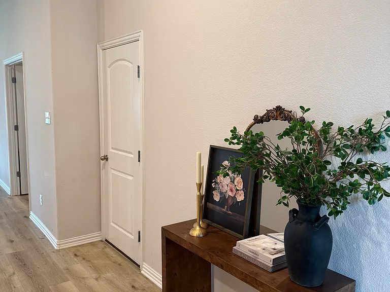 1072 Tara Ct — Photo 5