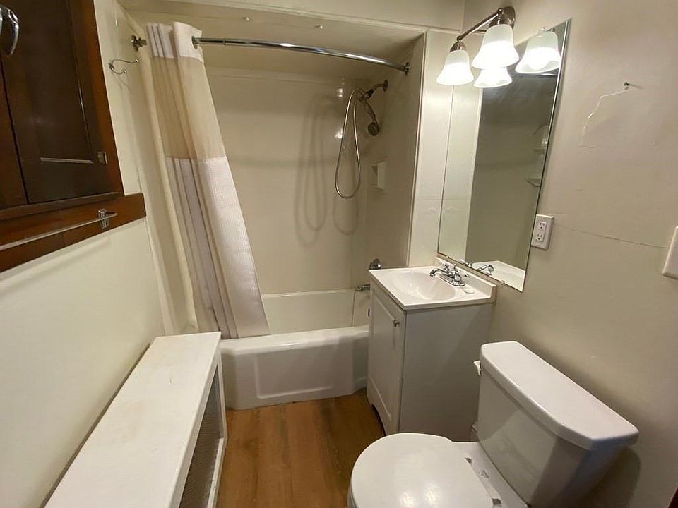 2nd image of 936 Main St #1-A