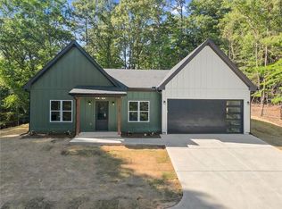 384 Oakland Dr, Gainesville, GA 30501