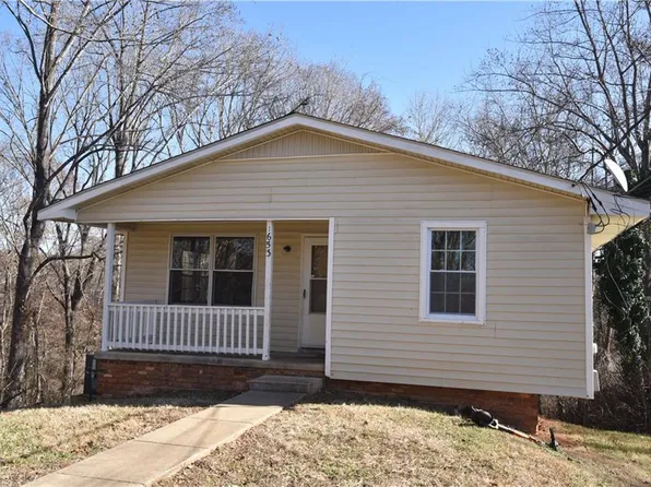 1653 Emerald St, Winston Salem, NC 27105