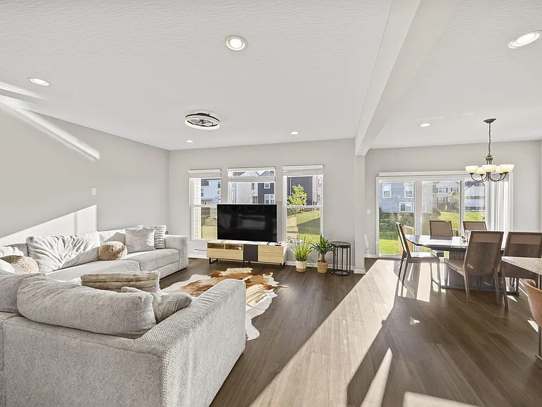 121 Sienna Glenn Dr — Photo 12
