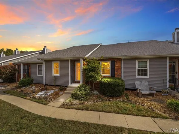 300 Pine Lake Rd APT 12, Collinsville, IL 62234