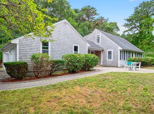 17 Nottingham Dr, Yarmouth Port, MA 02675