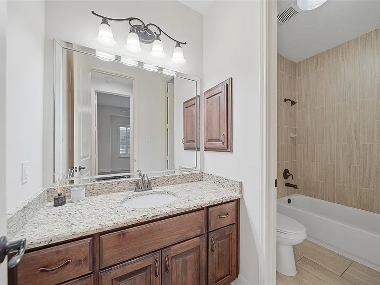 17614 Melmore Dr — Photo 23