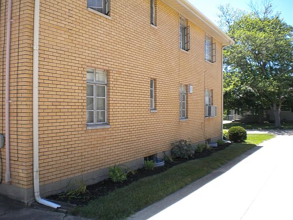 2nd image of 3916 Arlington Ave