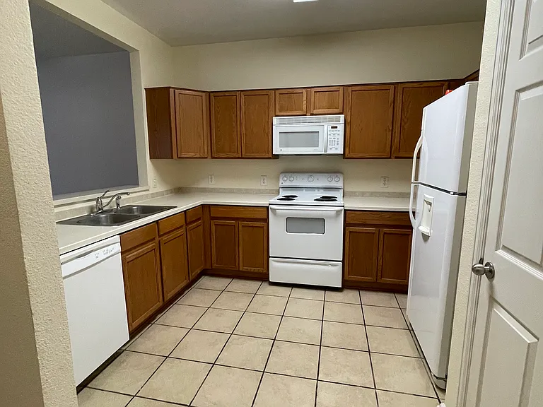 13523 Bristow Dawn — Photo 9