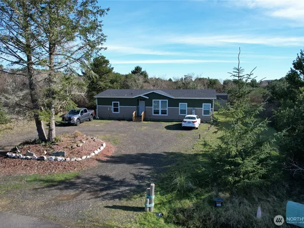 331 Palmer Street SW, Ocean Shores, WA 98569