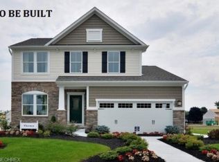 4701 Briar Hill Dr, Ravenna, OH 44266