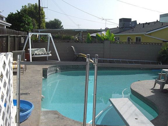 2nd image of 6571 Santa Catalina Ave