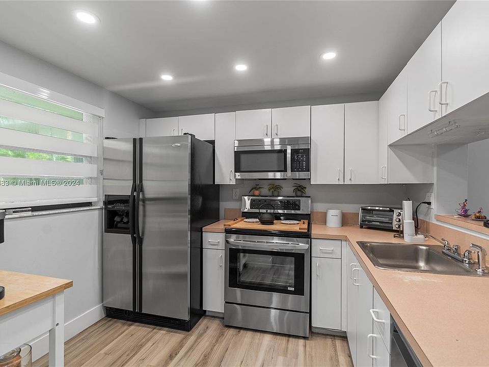 1st image of 10815 SW 112th Ave APT 215
