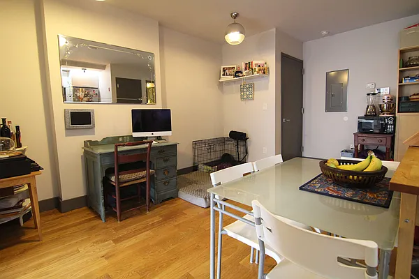 Rented by Nooklyn NYC LLC | media 32