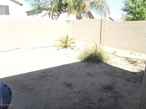 2nd image of 1048 E Poncho Ln