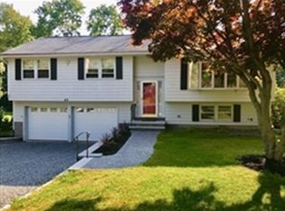 49 Meadowview Rd, North Andover, MA 01845