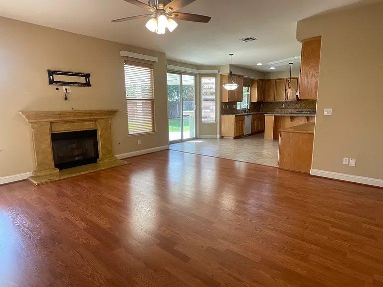 9772 Ellsmere Way — Photo 4